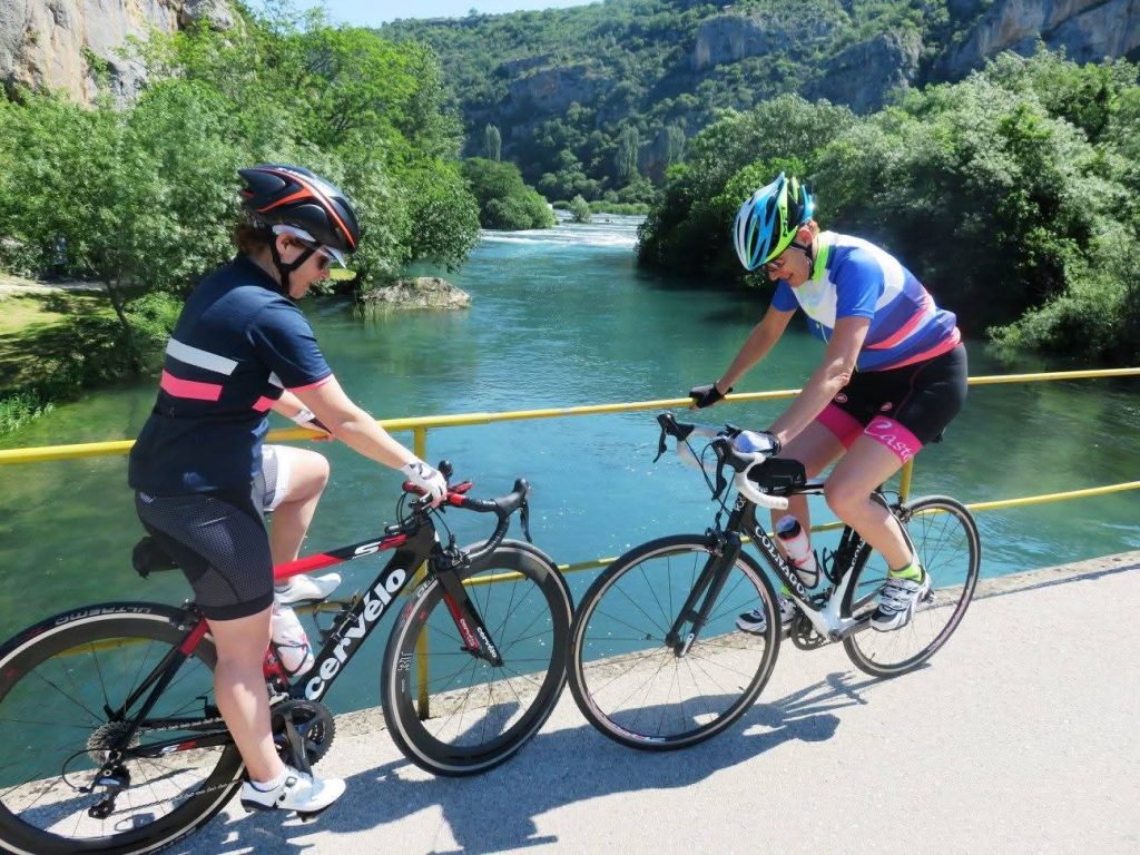 Global Grandstands: Where Sports and Travel Create Unforgettable Journeys